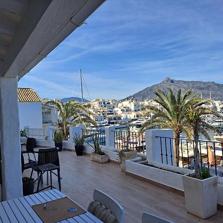 Private Suites In Huge Penthouse 1St Line Puerto Banus, Incredible Views, Jacuzzis マルベーリャ エクステリア 写真