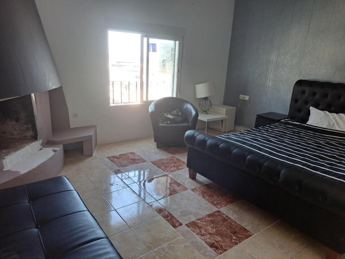 Private Suites In Huge Penthouse 1St Line Puerto Banus, Incredible Views, Jacuzzis マルベーリャ エクステリア 写真